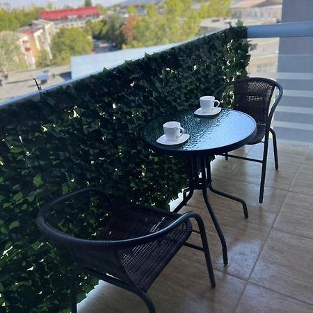 Td Apartments 2 雅西 外观 照片