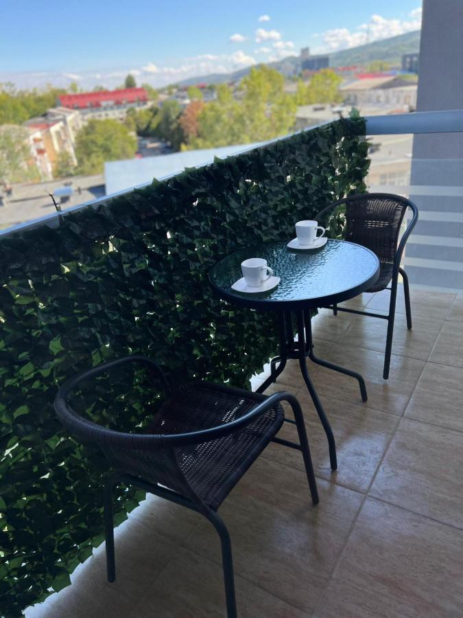 Td Apartments 2 雅西 外观 照片
